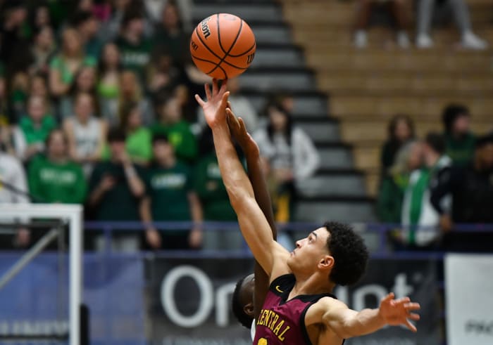 West Linn Central Catholic 6A Oregon boys basketball quarterfinal Taylor Balkom 26